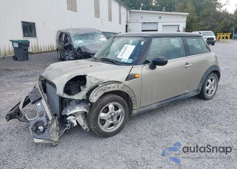 2009 Mini Cooper z USA, uszkodzony, nr VIN WMWMF33519TU75139